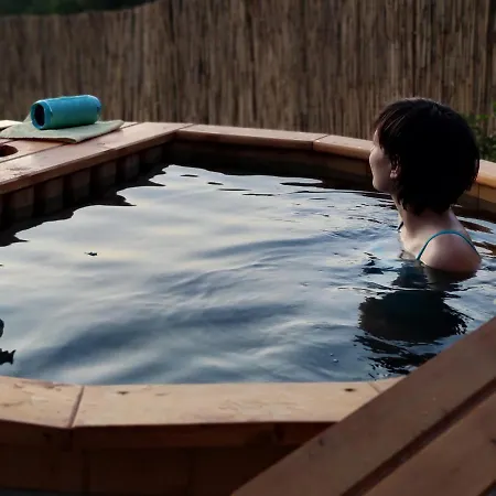 Matea Slowliving شاليه Cortanovci